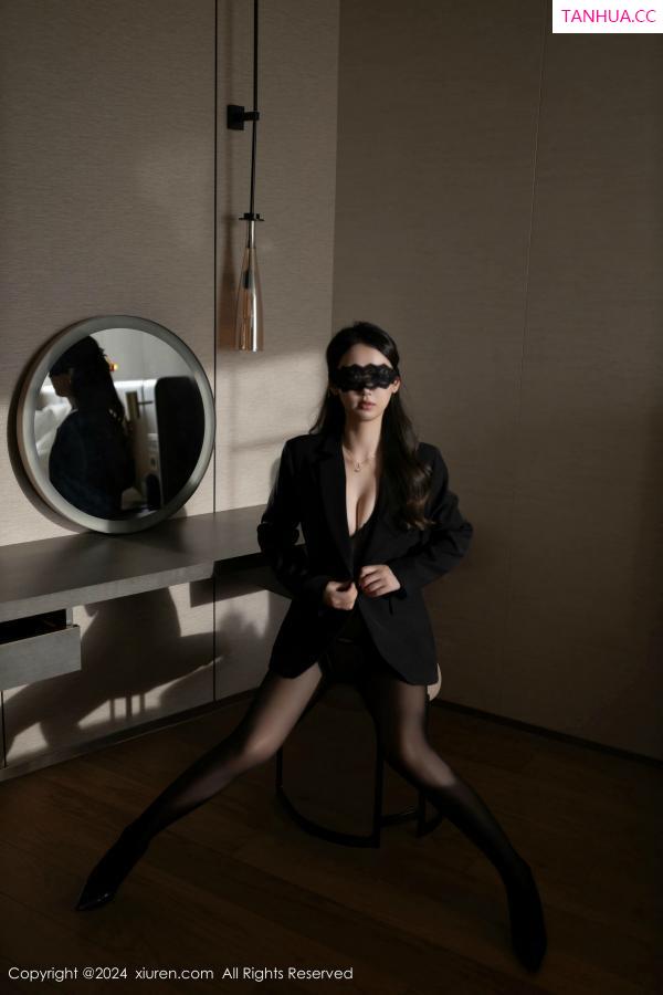 唐安琪  [XiuRen]高清写真图 2024.12.09 No.9571 唐安琪 黑丝美腿第21张图片